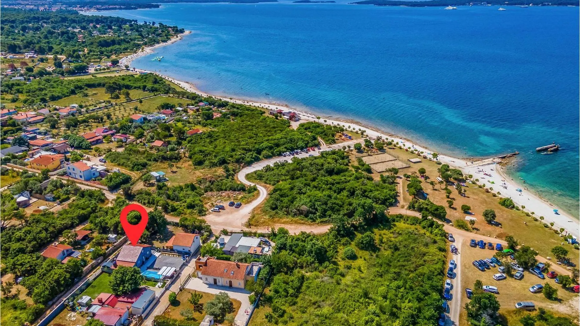 Holiday home Amazing Home In Peroj With House A Panoramic View